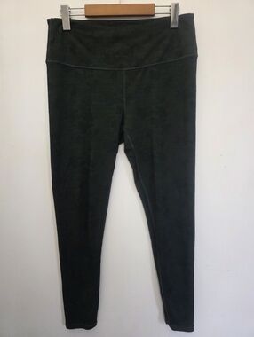 Forest Green Camo Yoga Pants – High Waisted Leggings – Stretch Activewear